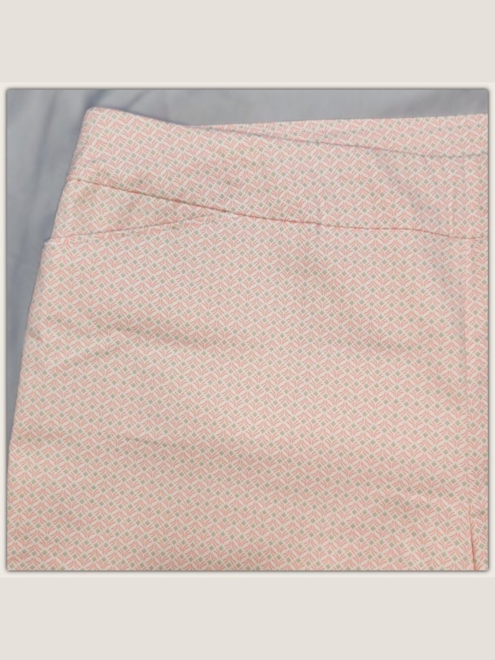 NWT Croft & Barrow Effortless Stretch Capri Pants Peach Taupe White Women's 22W